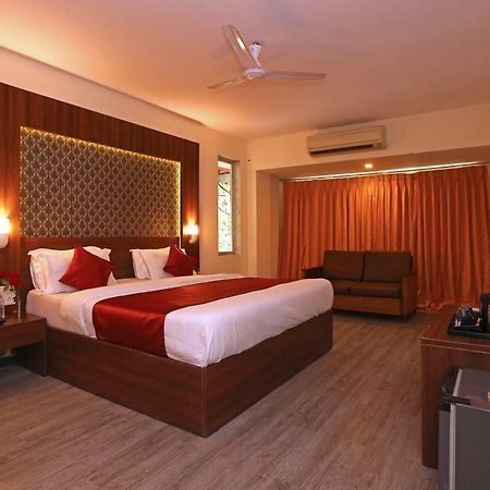 Hotel Shantidoot, Dadar Mālād 外观 照片