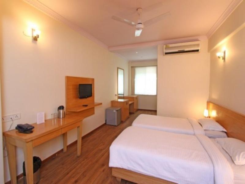 Hotel Shantidoot, Dadar Mālād 外观 照片