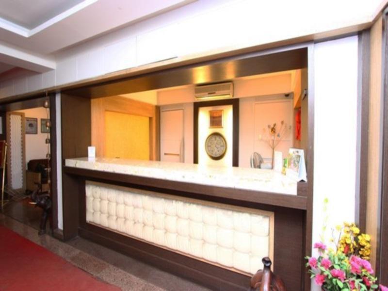 Hotel Shantidoot, Dadar Mālād 外观 照片