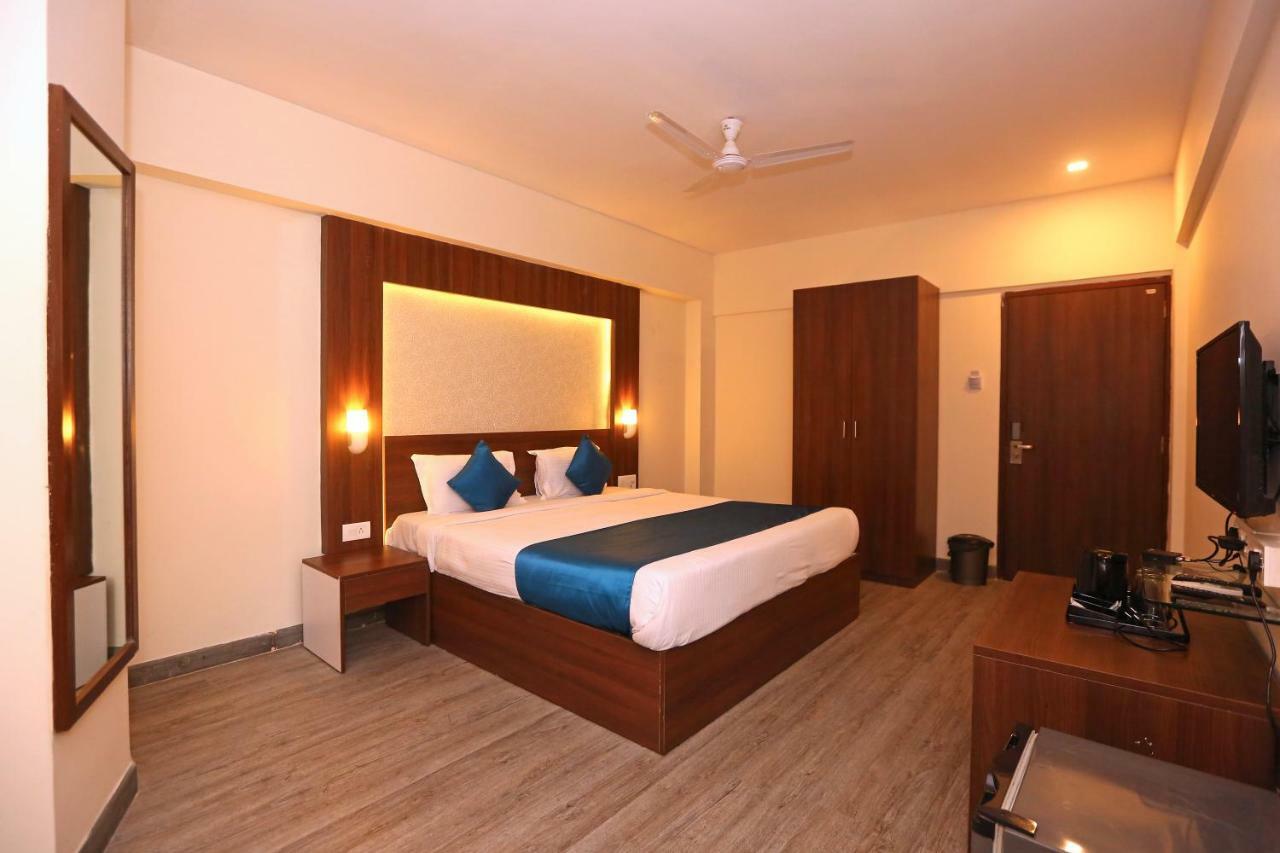 Hotel Shantidoot, Dadar Mālād 外观 照片