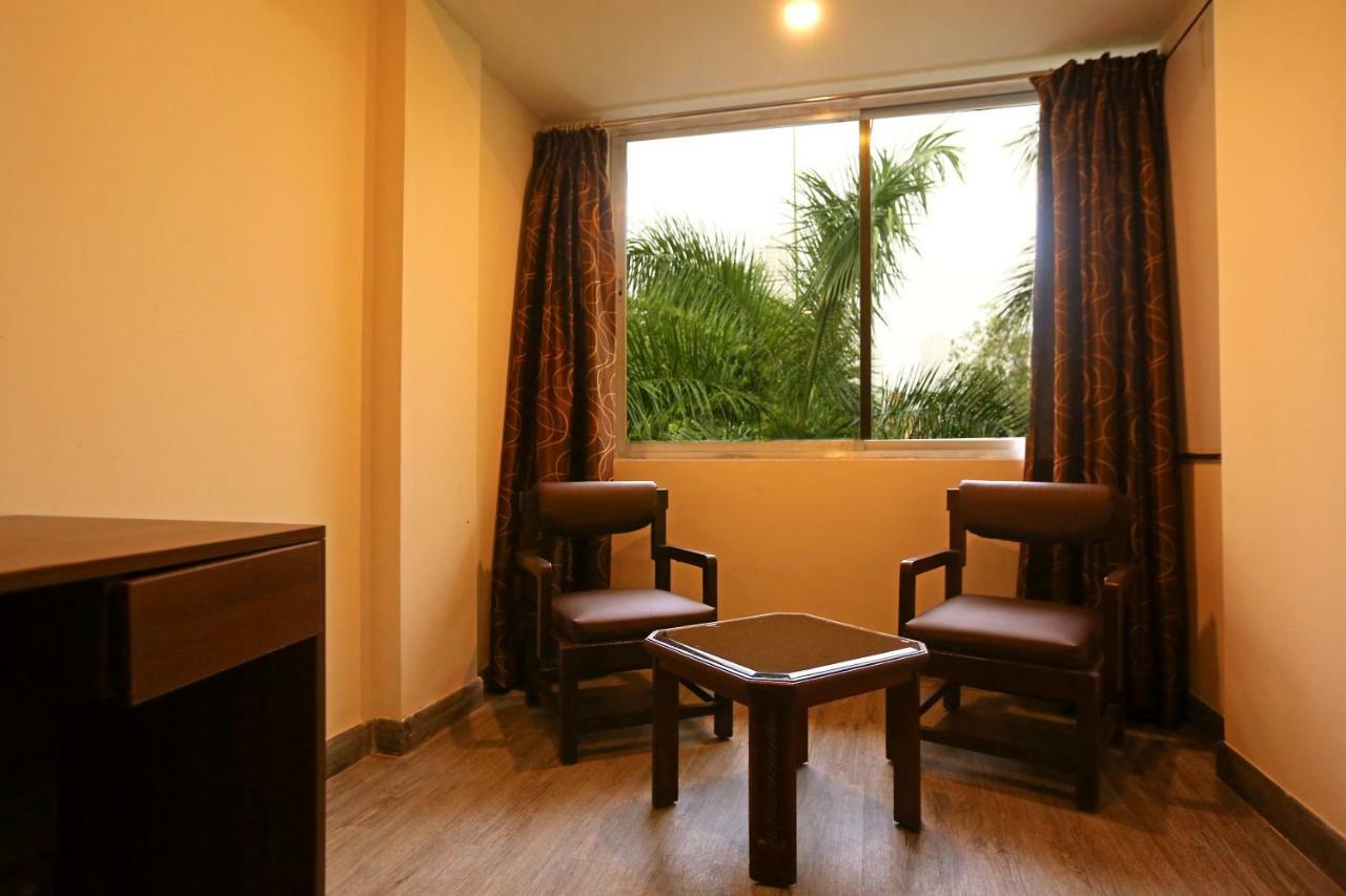 Hotel Shantidoot, Dadar Mālād 外观 照片